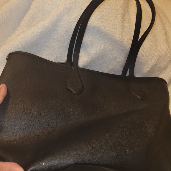 Minimalist Michael Kors Eva Coated Tote Handbag - Picture 4 of 14